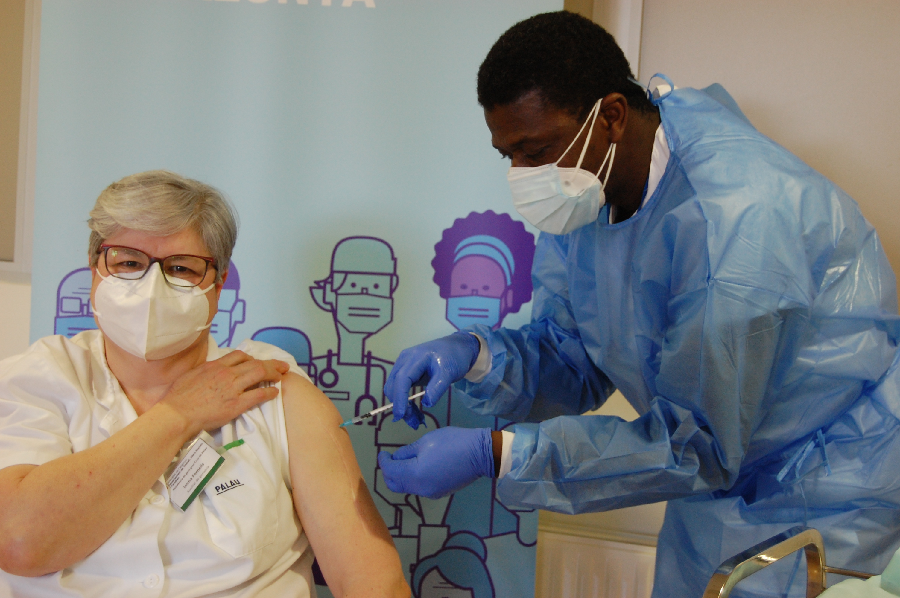 L'Imma Fornells rep la segona dosi de la vacuna contra el coronavirus