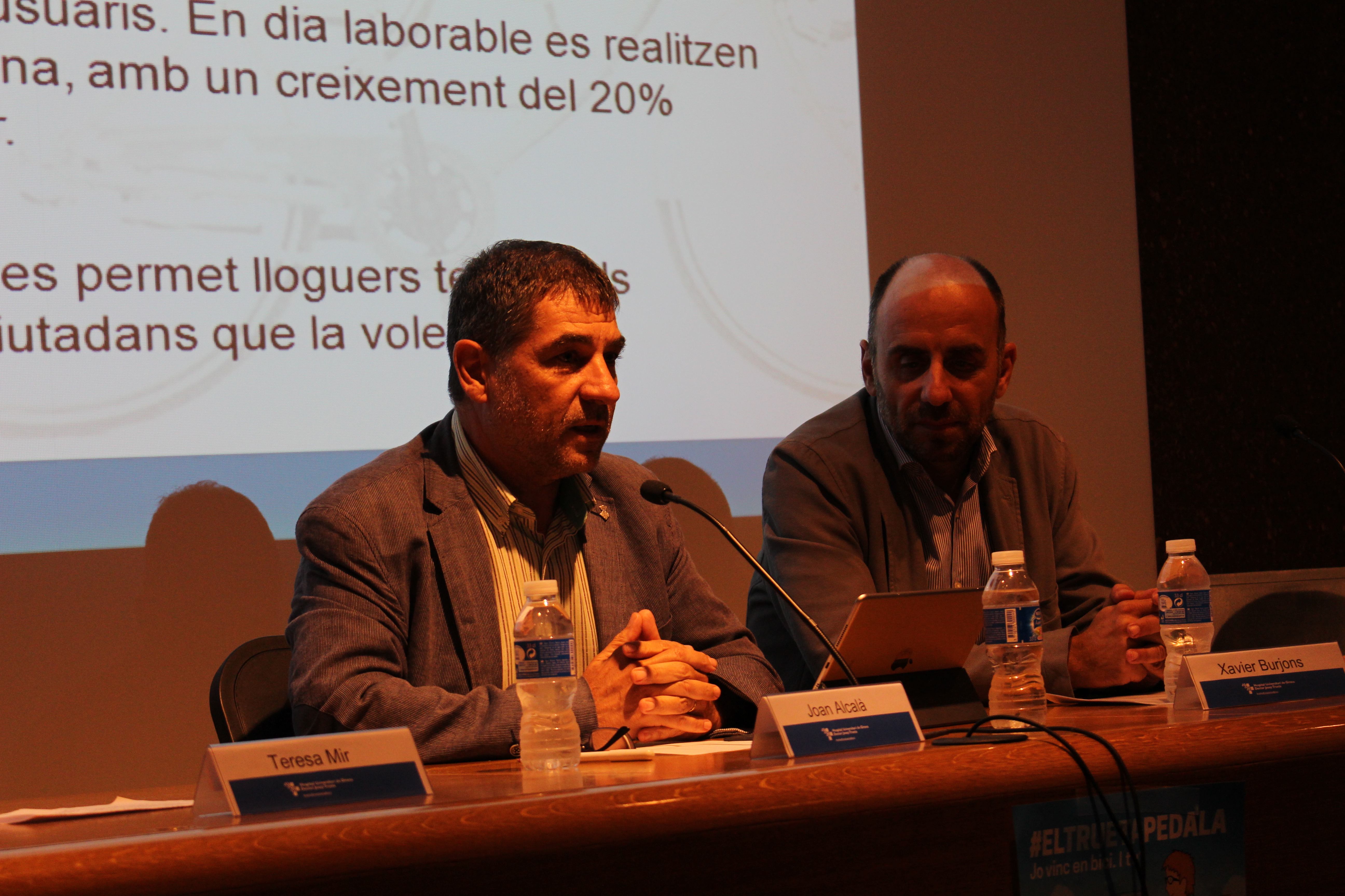 Professionals parlant durant la presentació de la campanya #ElTruetaPedala