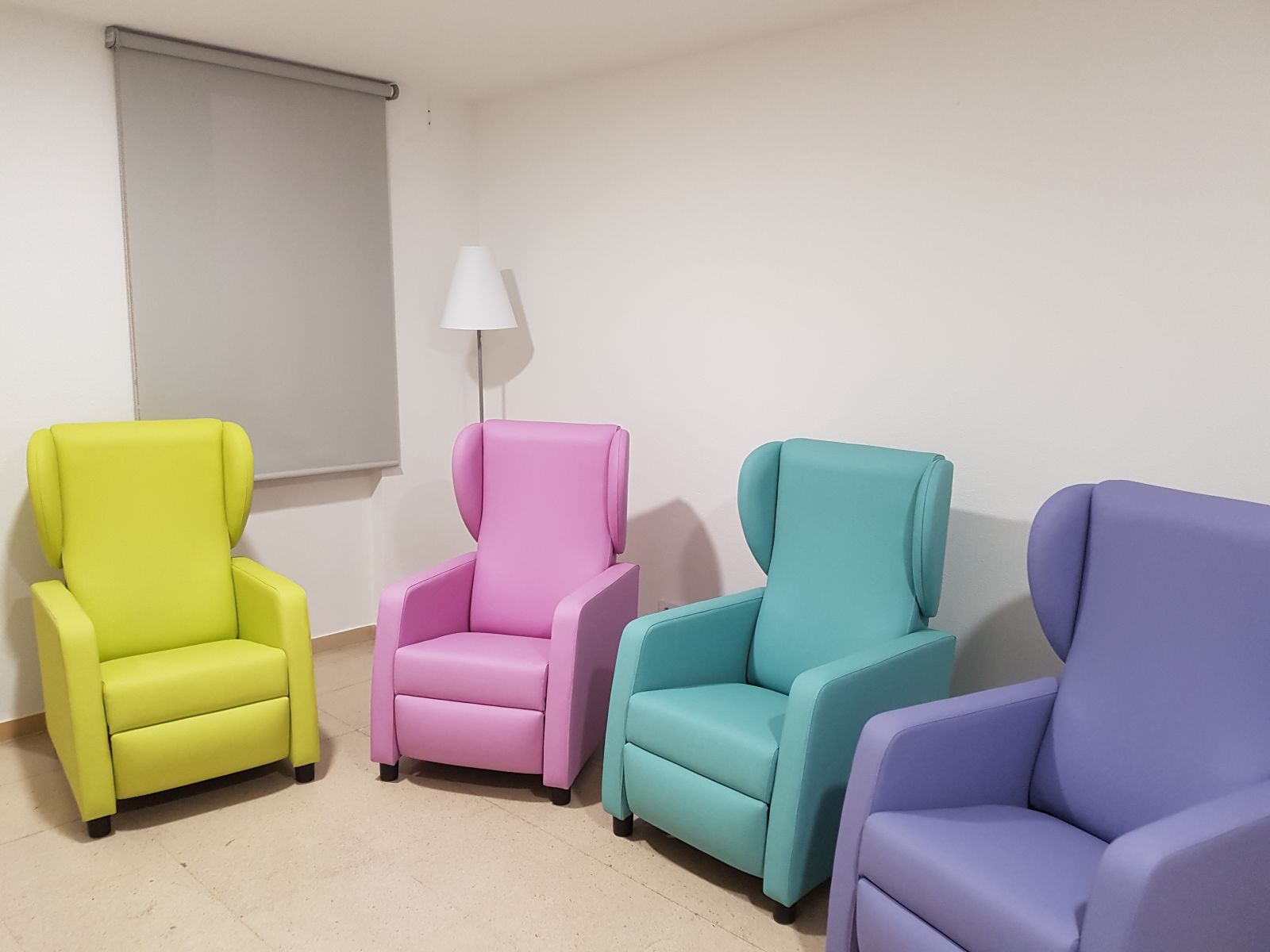 Foto de la nova sala de pares i mares de la UCI pediàtrica i neonatal