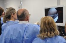 Sessió de formació en un innovador laboratori mòbil en cirurgia traumatològica