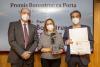 D'esquerra a dreta, els doctors Josep Vilaplana, president del COMG, Carme de Castro i Pep Figa